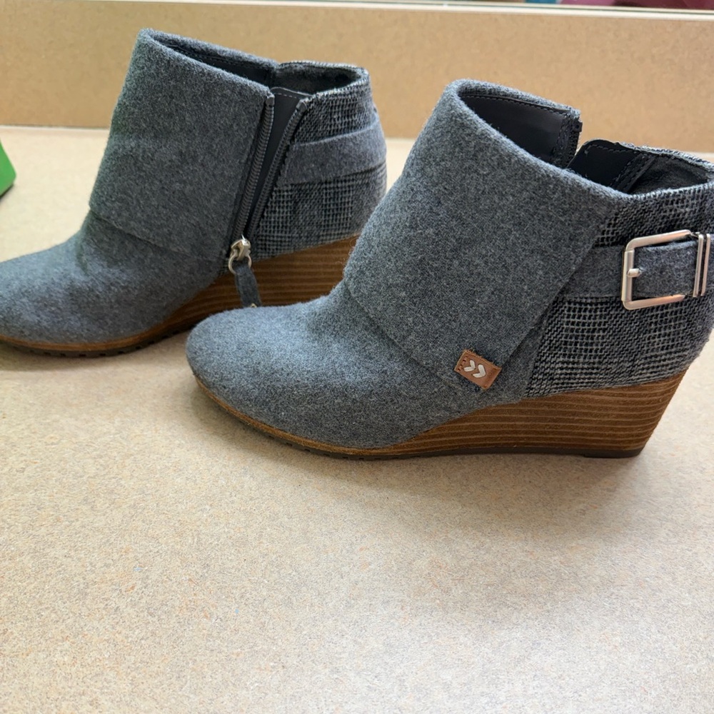 Dr. Scholl's Gray Ankle Booties with Wedge Heel
